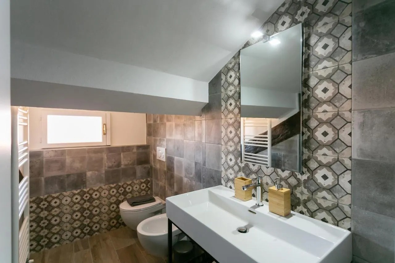 Milano Apartments Navigli Darsena 0*, Milan