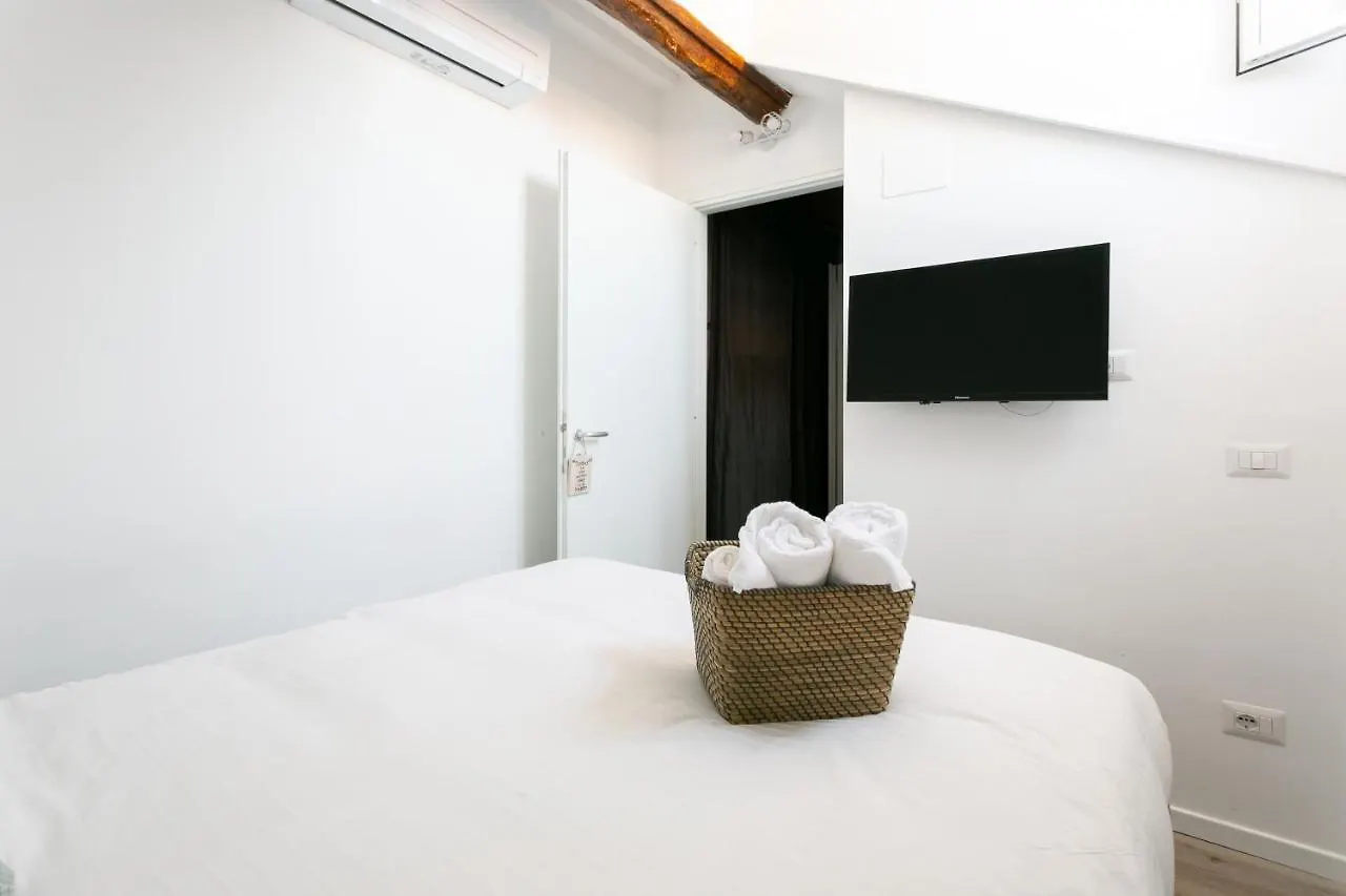 Milano Apartments Navigli Darsena Milan